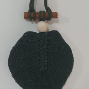 آویز برگ مکرومه کد HP002